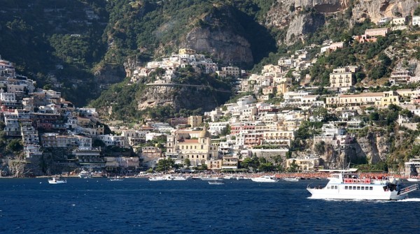 Private Full-Day Driver from Naples to Sorrento, Positano, and Pompeii