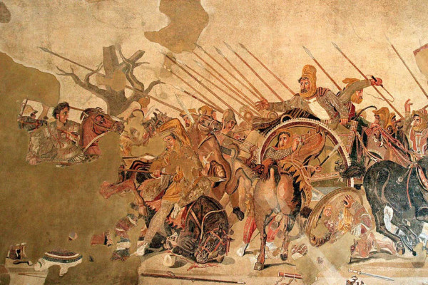 The treasures of the Archaeological Museum of Naples with an archaeologist