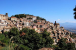 Patrica 1 euro houses